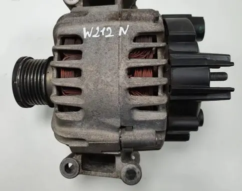 Mercedes-Benz E W212 Generator/alternator A0009063000