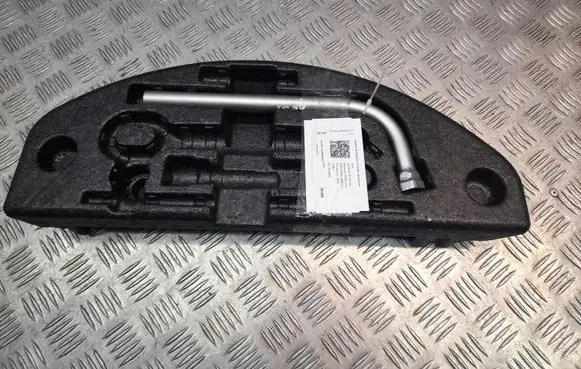 Audi A8 S8 D4 4H Tool box 4H0012110