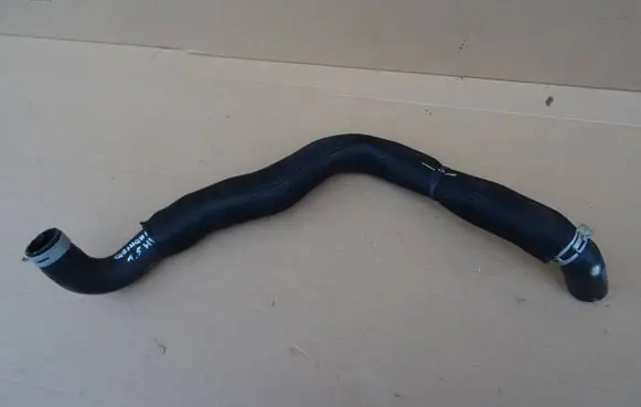 Nissan Qashqai J12 Engine coolant pipe/hose 21530SUM0A