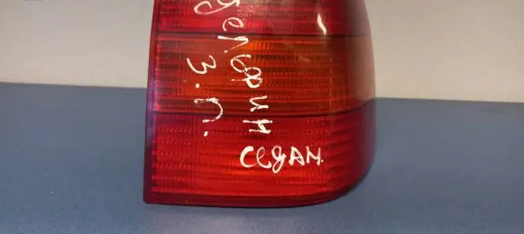 Volkswagen PASSAT B4 Rear/tail lights 3A5945257
