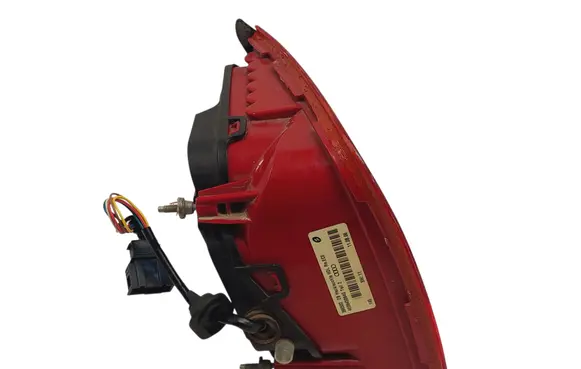 Tailgate rear/tail lights