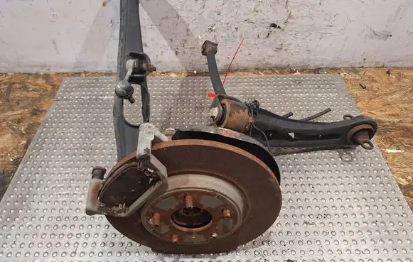 Fiat Freemont Rear wheel hub spindle/knuckle S17986129 68083244AE