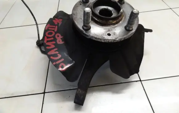 KIA Picanto Front wheel hub spindle knuckle 517011Y510