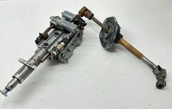 Steering wheel axle set