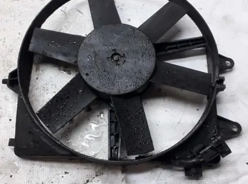 Honda Accord Radiator cooling fan shroud