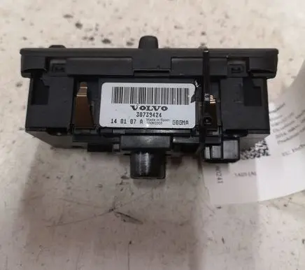Volvo V40 Light switch 30739424