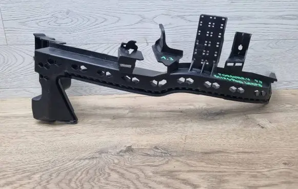 Subaru Forester SJ Headlight/headlamp mounting bracket 57707SJ000