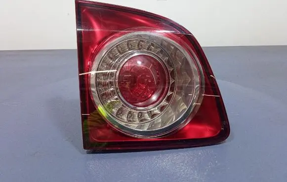 Volkswagen Golf Plus Rear/tail lights 5M0945093H