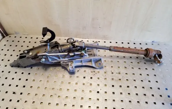 Volvo XC60 Steering wheel axle 665681001F