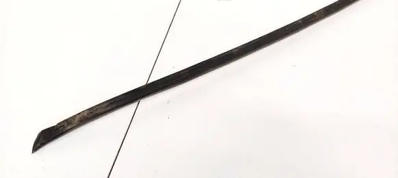 Volkswagen PASSAT B6 Windshield trim 