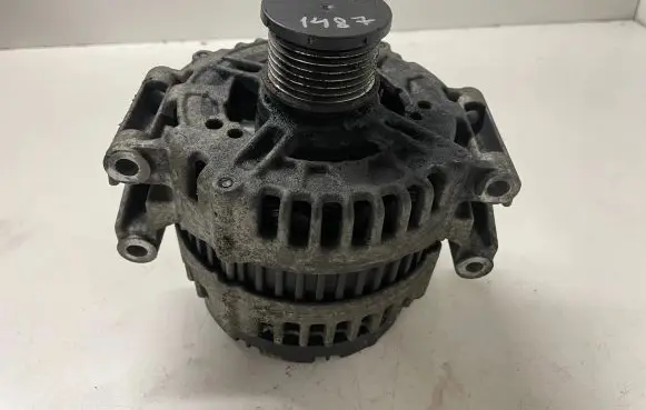 Mercedes-Benz CLS C219 Generator/alternator A0131547002 0121715015