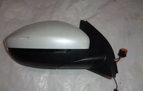 Peugeot 308 Front door electric wing mirror KWED