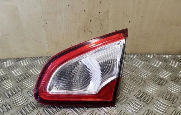 Nissan Qashqai Tailgate rear/tail lights 89503209 B26550BR01A