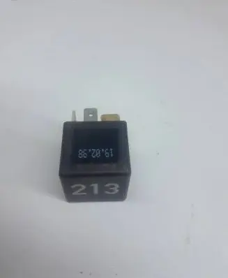 Audi A6 S6 C5 4B Other relay 443951253J