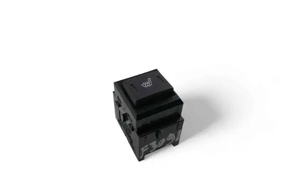Land Rover Range Rover Sport L320 Seat heating switch YU500120PVJ