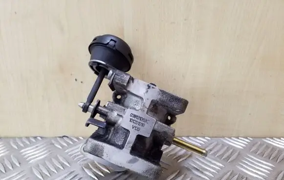 Audi A3 S3 8L EGR valve 038131063C