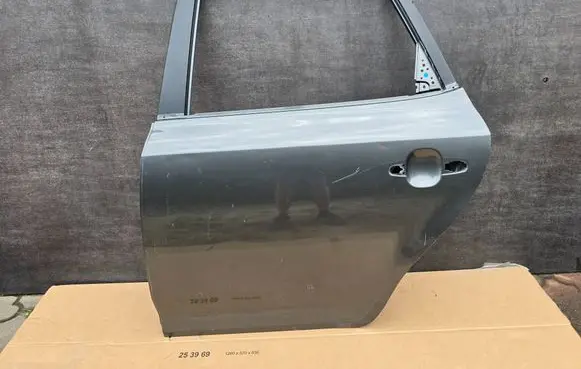 KIA Ceed Rear door KIACEED1