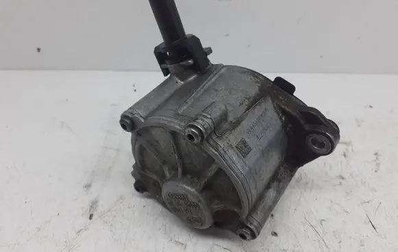 Mercedes-Benz E W212 Vacuum pump A651090005