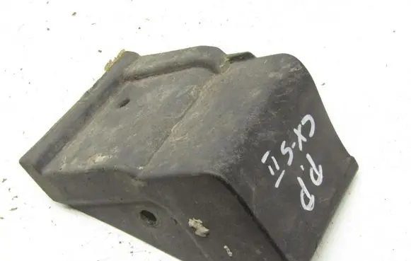 Mazda CX-5 II Front sill (body part) 10122504