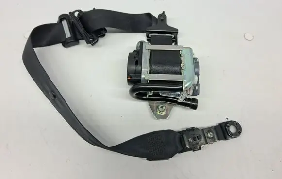 Volvo V60 Front seatbelt 616155700