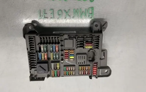 BMW X6 E71 Fuse box set 693168704