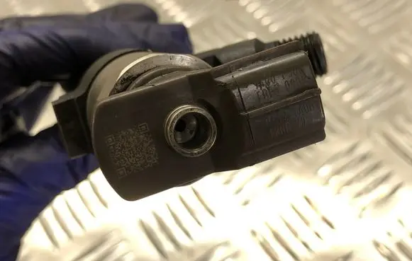 Mitsubishi Lancer X Fuel injector 1465A323