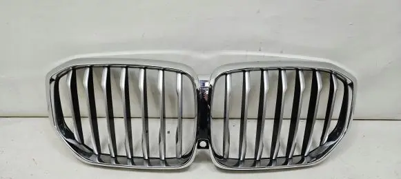 BMW X5 G05 Front bumper upper radiator grill 7454889