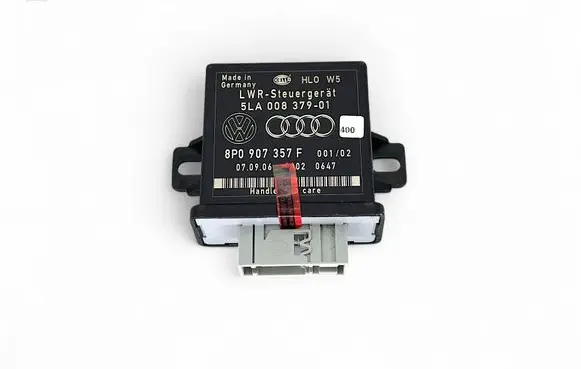 Audi Q7 4L Light module LCM 5LA00837901 8P0907357F