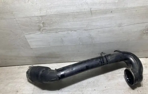 BMW X1 F48 F49 Air intake hose/pipe 8511377