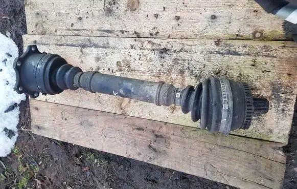 Audi A4 S4 B5 8D Front driveshaft
