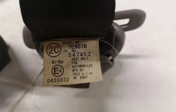 Toyota Yaris Middle seatbelt (rear) H073818 7E6070 547453