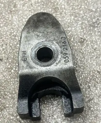 Audi A6 S6 C7 4G Fuel Injector clamp holder 059216J