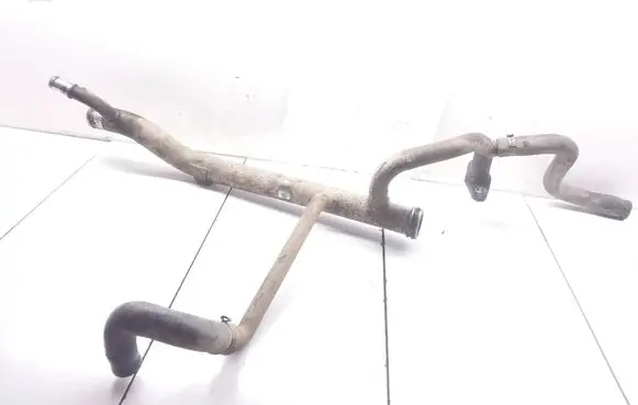 Volvo S60 Engine coolant pipe/hose 31104689