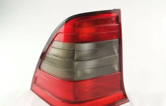 Mercedes-Benz C W202 Rear/tail lights 2028203964 146523
