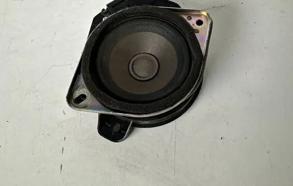Ford Mustang VI Front door speaker FR3T19B140AD
