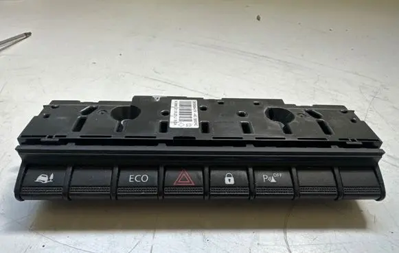 Renault Master III Hazard light switch 283E83441R AE136609C