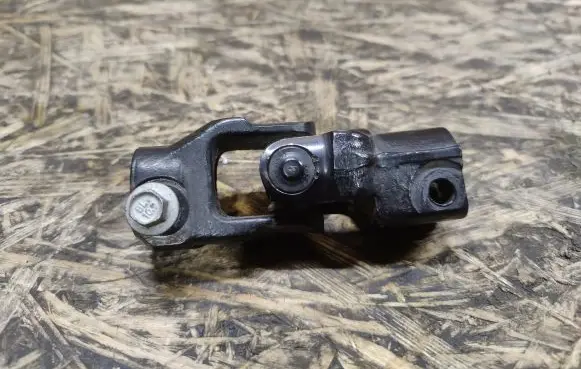 Jaguar XJL Steering column universal joint