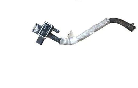 BMW 5 GT F07 Exhaust gas pressure sensor 8570686