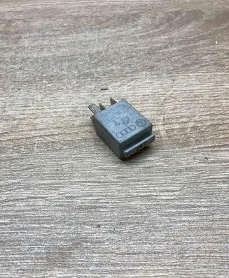 Volkswagen Sharan Other relay 1K0951253 0332011100