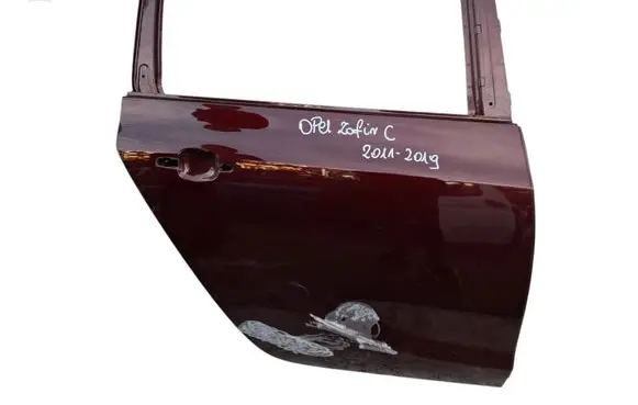 Opel Zafira C Rear door
