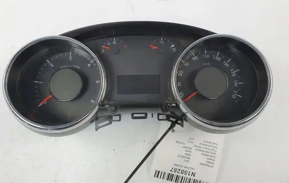 Peugeot 5008 Speedometer (instrument cluster) 9804210980