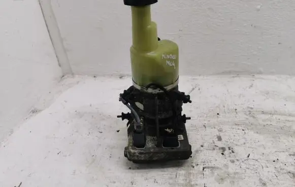 Ford Mondeo MK IV Power steering pump