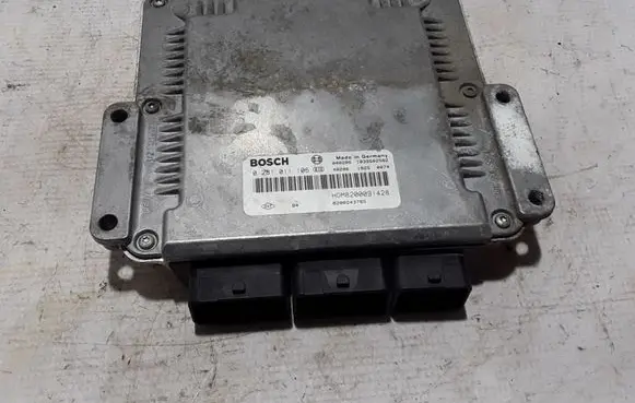 Renault Master II Engine control unit/module 8200091428