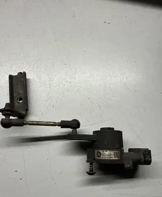 Dodge Durango Rear air suspension level height sensor 68245332AD T11293701088