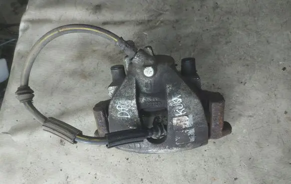 Ford Kuga I Front brake caliper 22128 59124