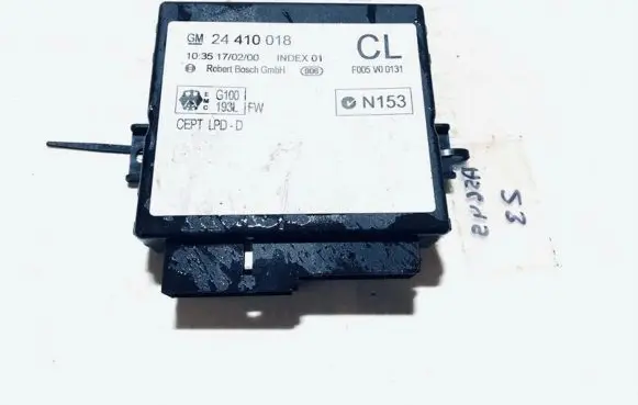 Opel Zafira A Comfort/convenience module 24410018 f005v00131