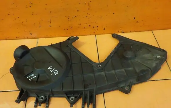 Opel Zafira B Timing chain cover 897376243
