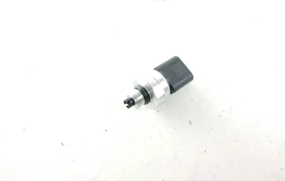 Tesla Model Y Sensor 158161000B