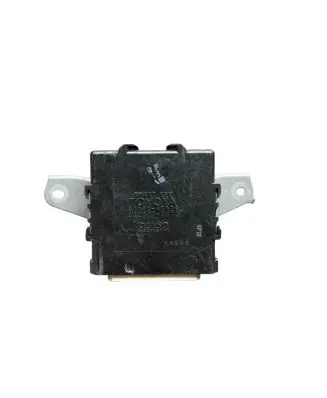 Toyota Prius (NHW20) Keyless (KESSY) go control unit/module 8999047020