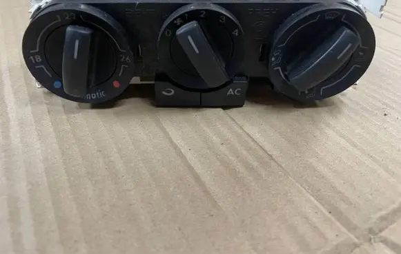 Volkswagen Polo Climate control unit 6q0820045g